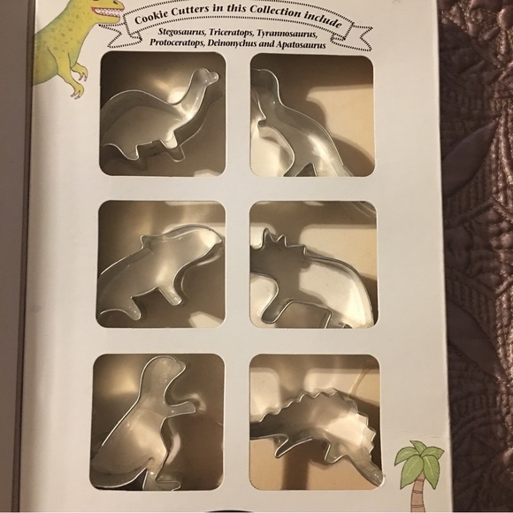 NIB* Vintage Mini Dinosaur Cookie Cutter Set - Picture 4 of 8
